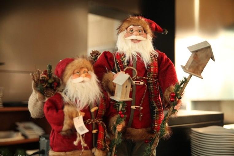 Christmas Buffet at Monte Cassino